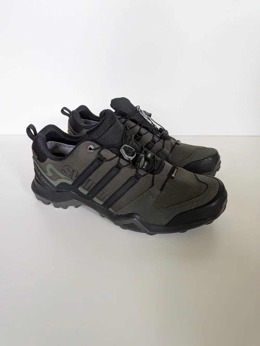 Adidas Terrex Swift R2 Gore-Tex Hiking Sneakers Green And Black Men's 10